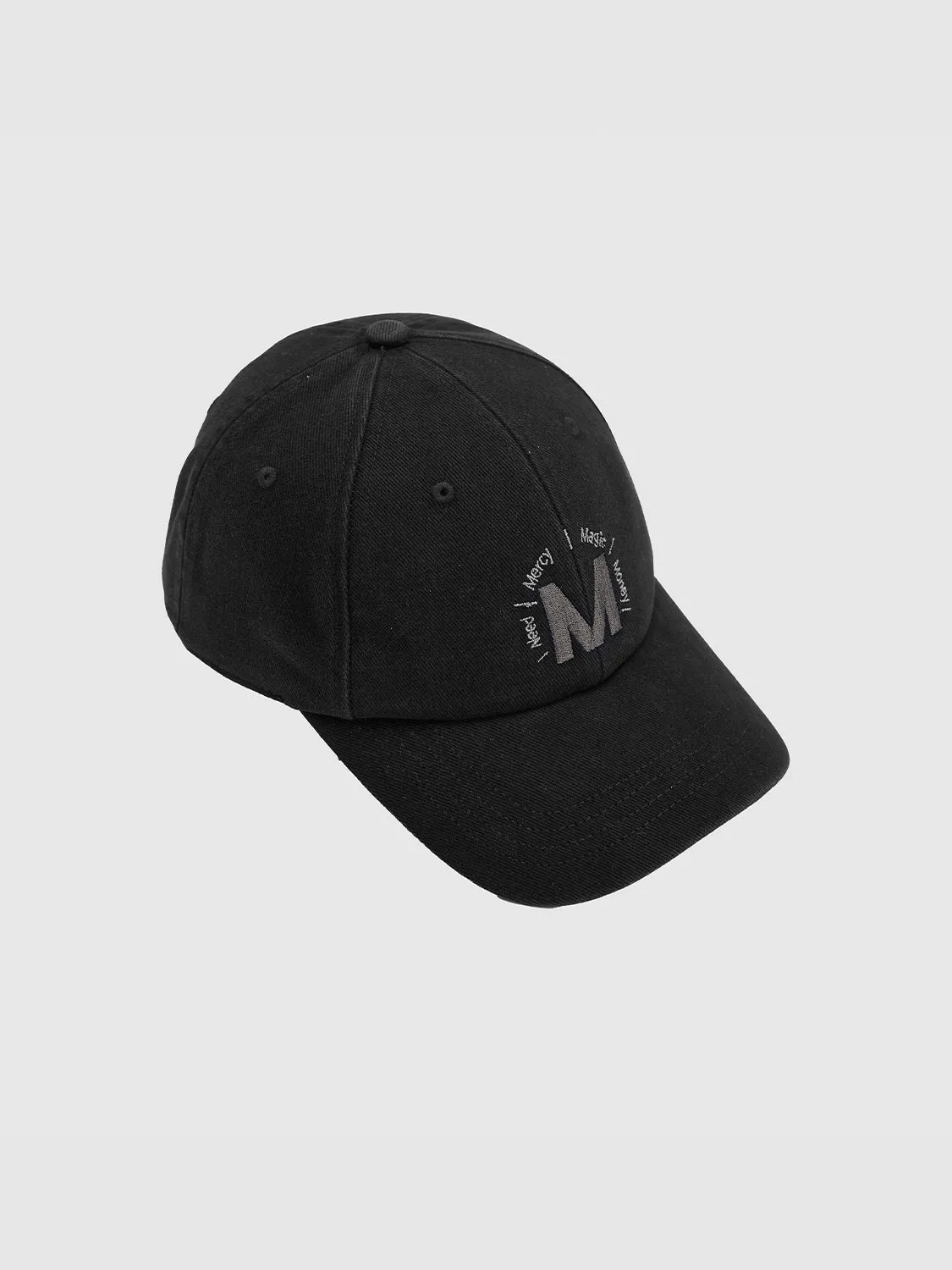 Baseball Caps sold by Urban Revivo