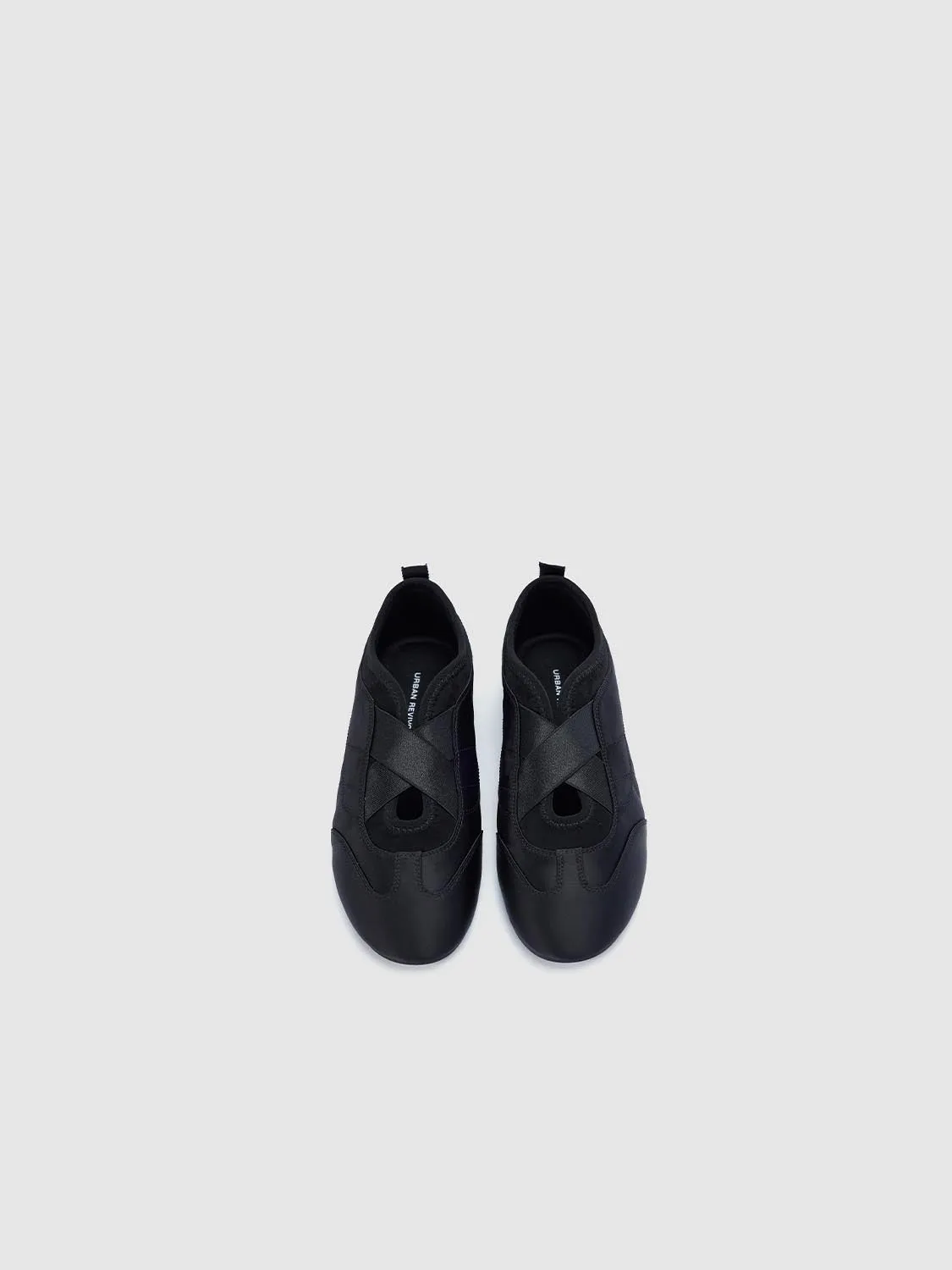 Pumps sold by Urban Revivo product image thumbnail 2