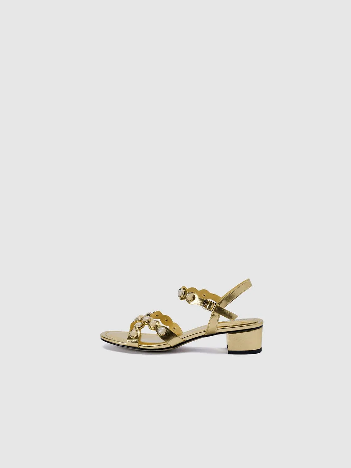 Sandals sold by Urban Revivo product image thumbnail 3