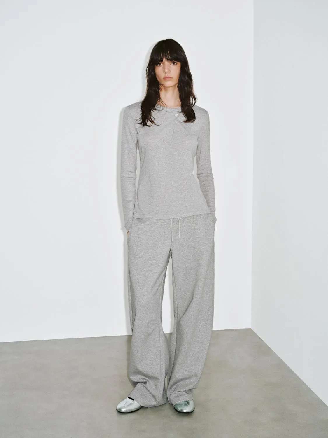 Long Sleeve T-Shirts sold by Urban Revivo product image thumbnail 4