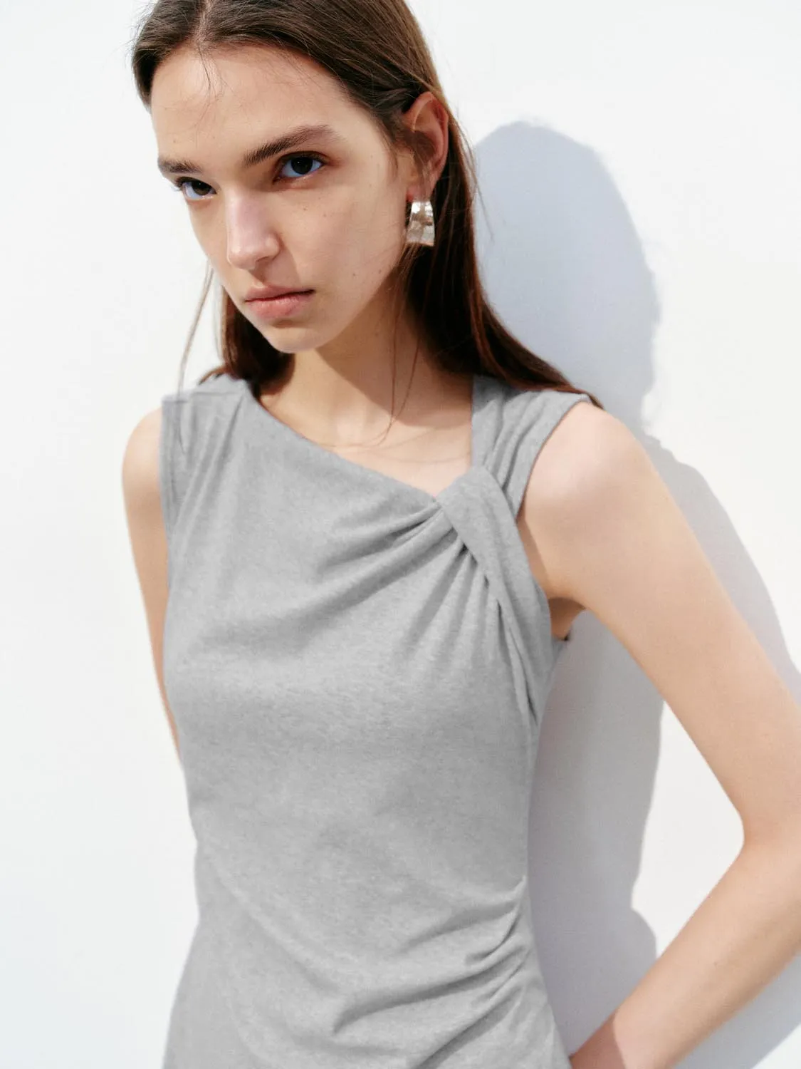 Skinny-Fit Sleeveless Maxi Dresses sold by Urban Revivo product image thumbnail 3