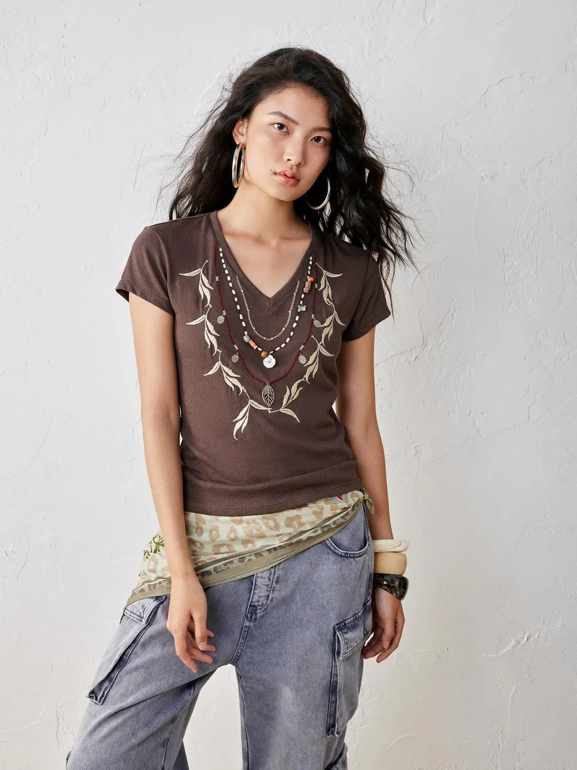 Short Sleeve T-Shirts sold by Urban Revivo product image thumbnail 2