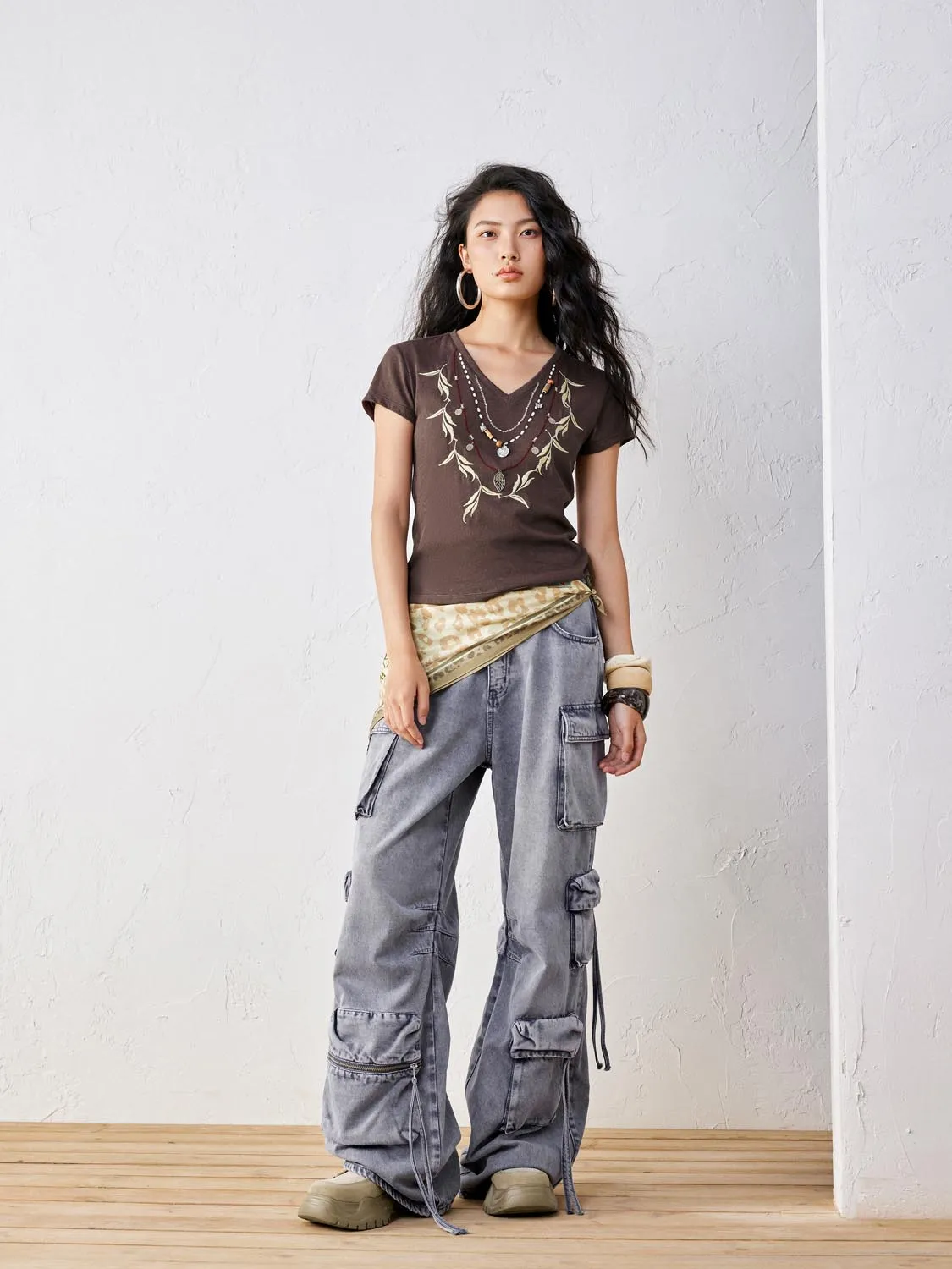 Short Sleeve T-Shirts sold by Urban Revivo product image thumbnail 4