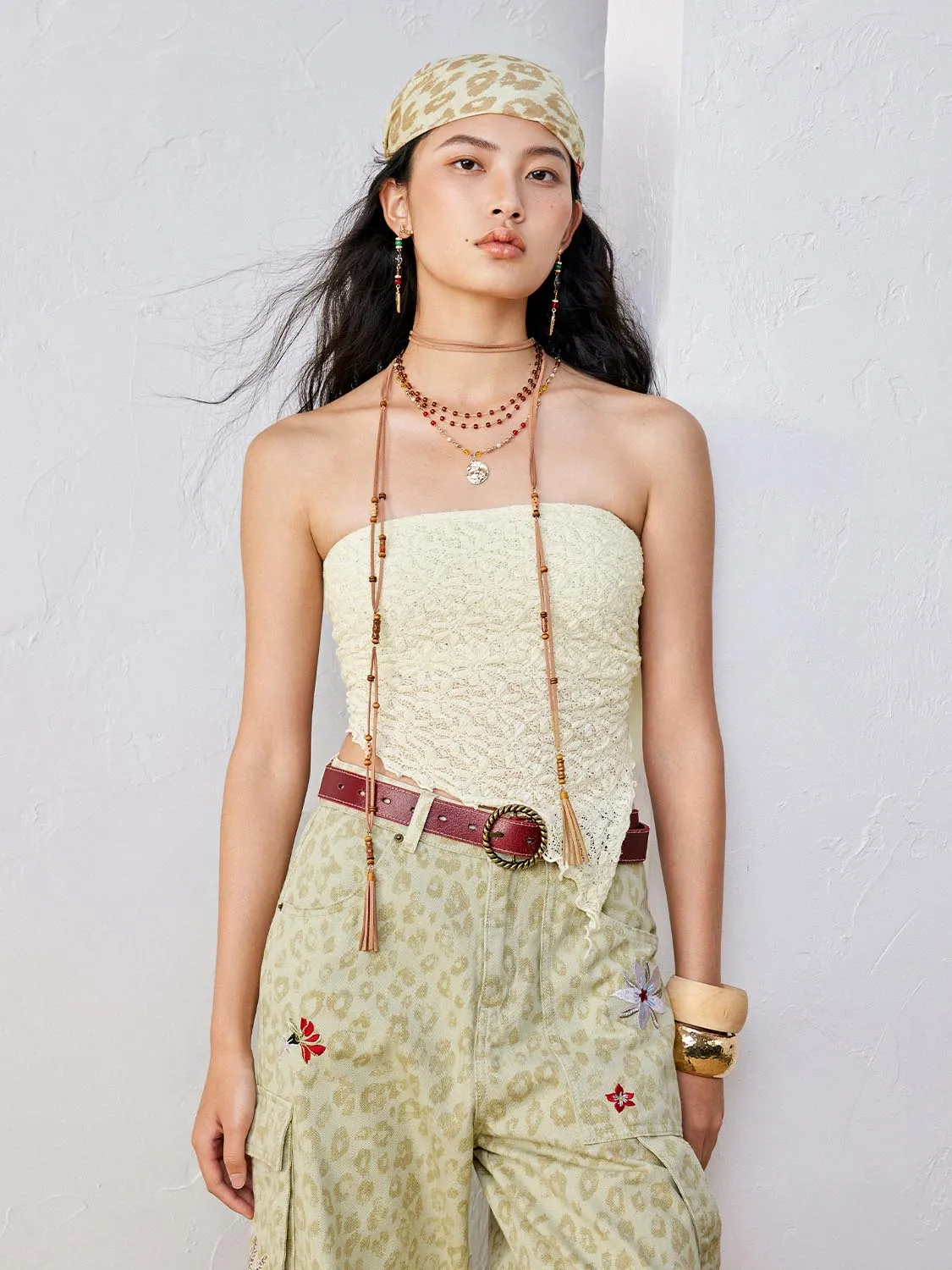 Textured Bandeau sold by Urban Revivo