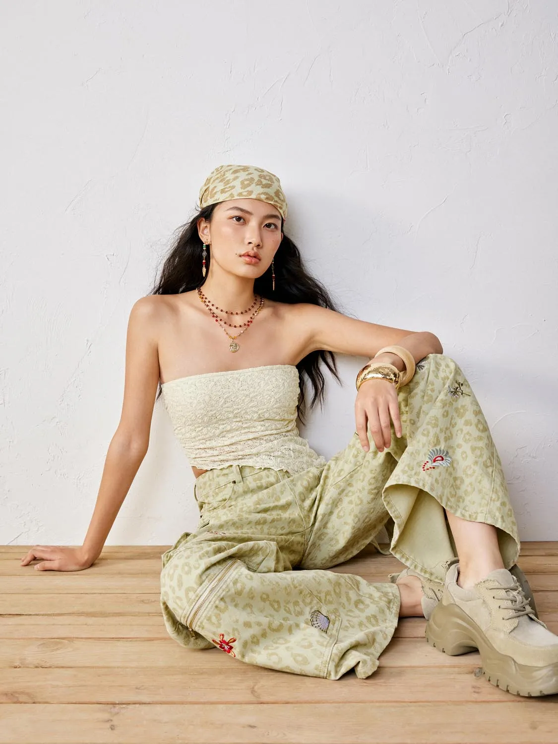 Textured Bandeau sold by Urban Revivo product image thumbnail 5