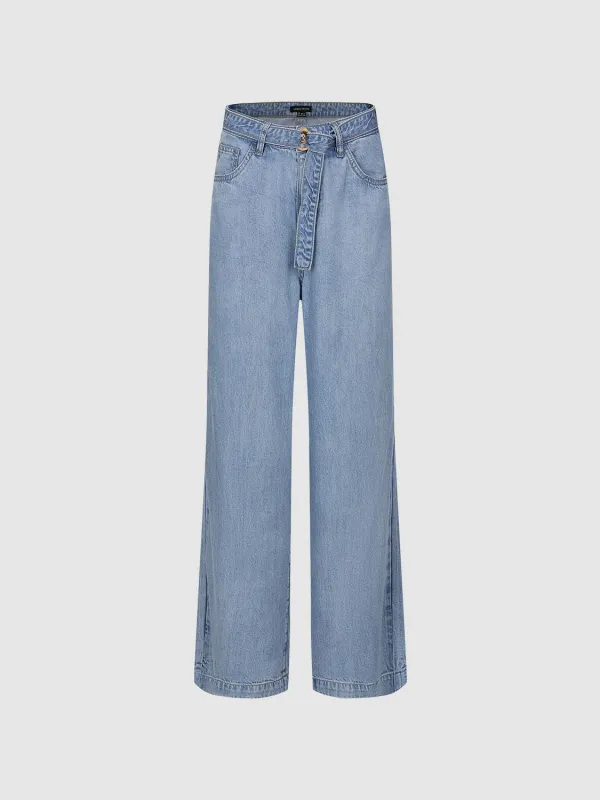 Denim Jeans sold by Urban Revivo