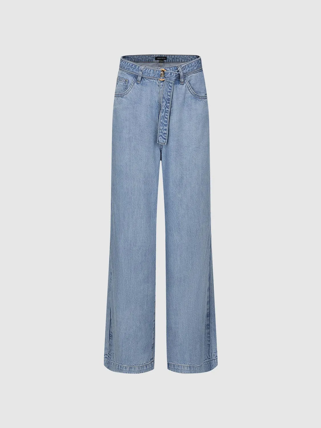 Denim Jeans sold by Urban Revivo