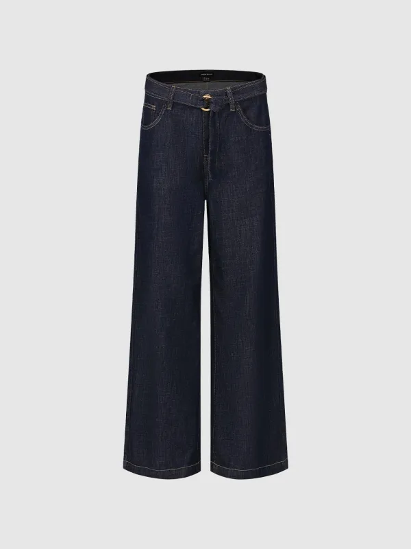 Denim Jeans sold by Urban Revivo