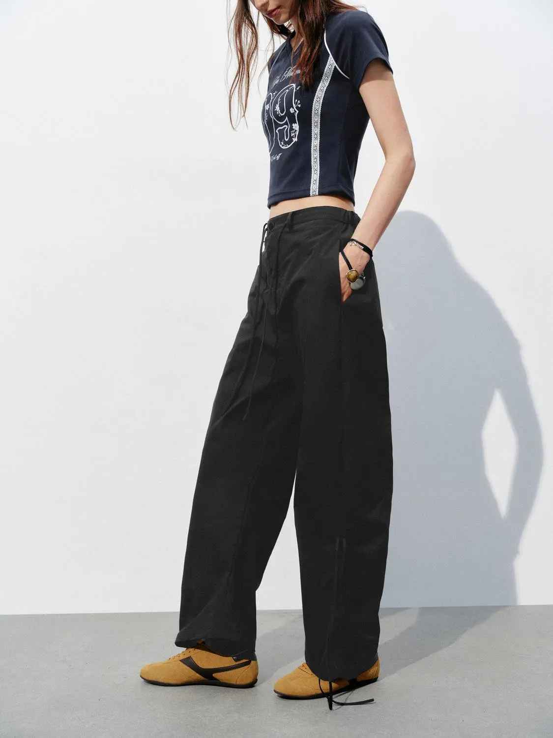 Trousers sold by Urban Revivo product image thumbnail 3