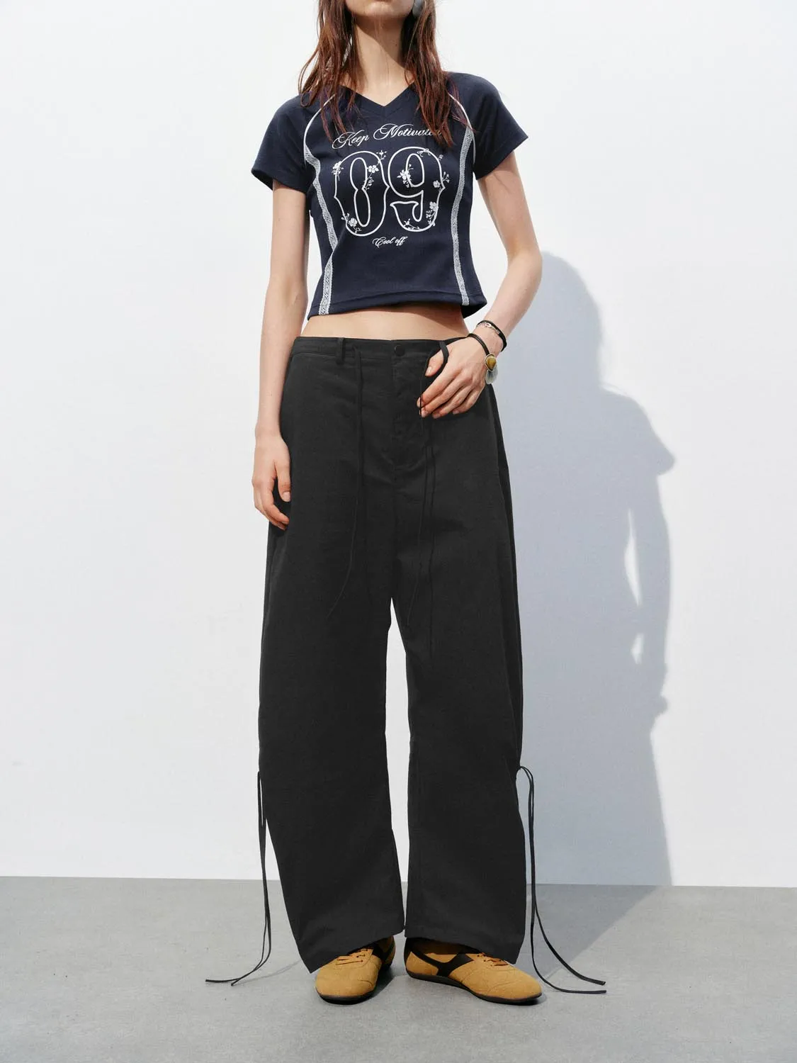 Trousers sold by Urban Revivo product image thumbnail 2