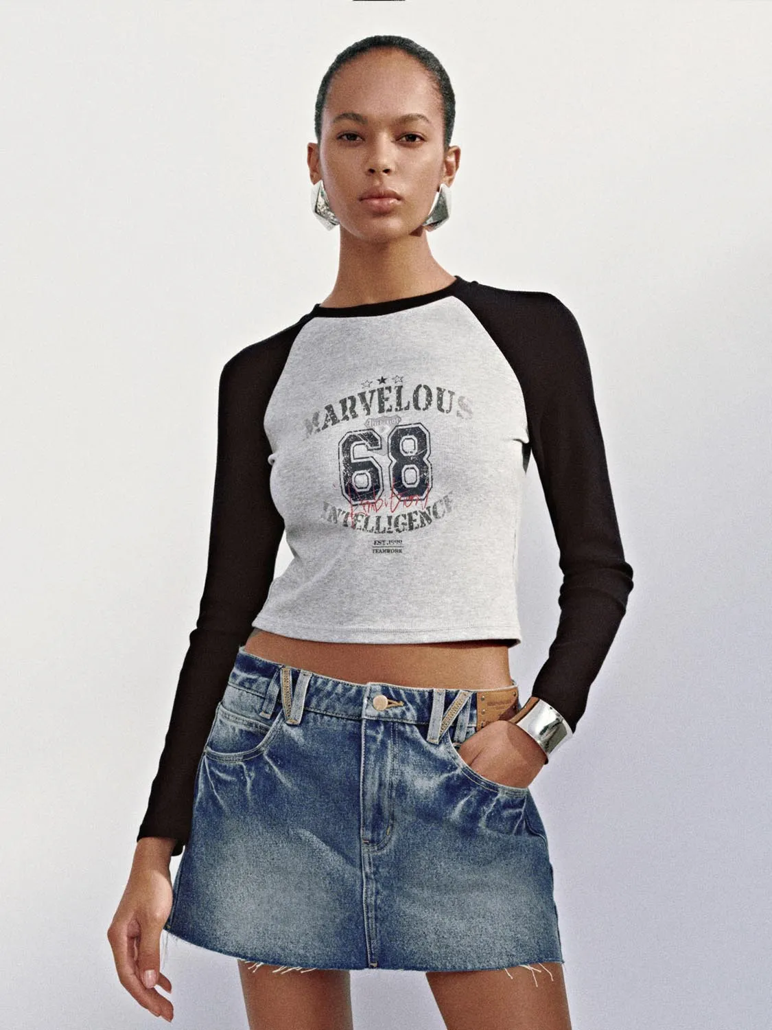 Cropped T-Shirts sold by Urban Revivo