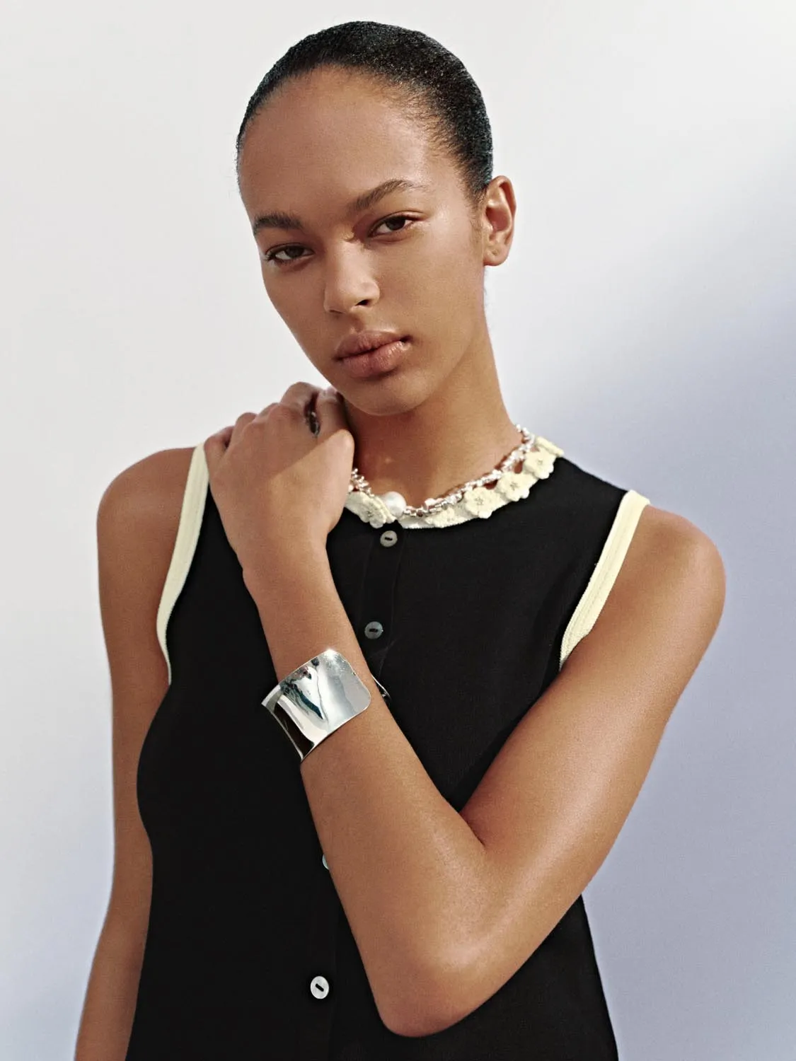 Knitted Sleeveless T-Shirts sold by Urban Revivo product image thumbnail 3