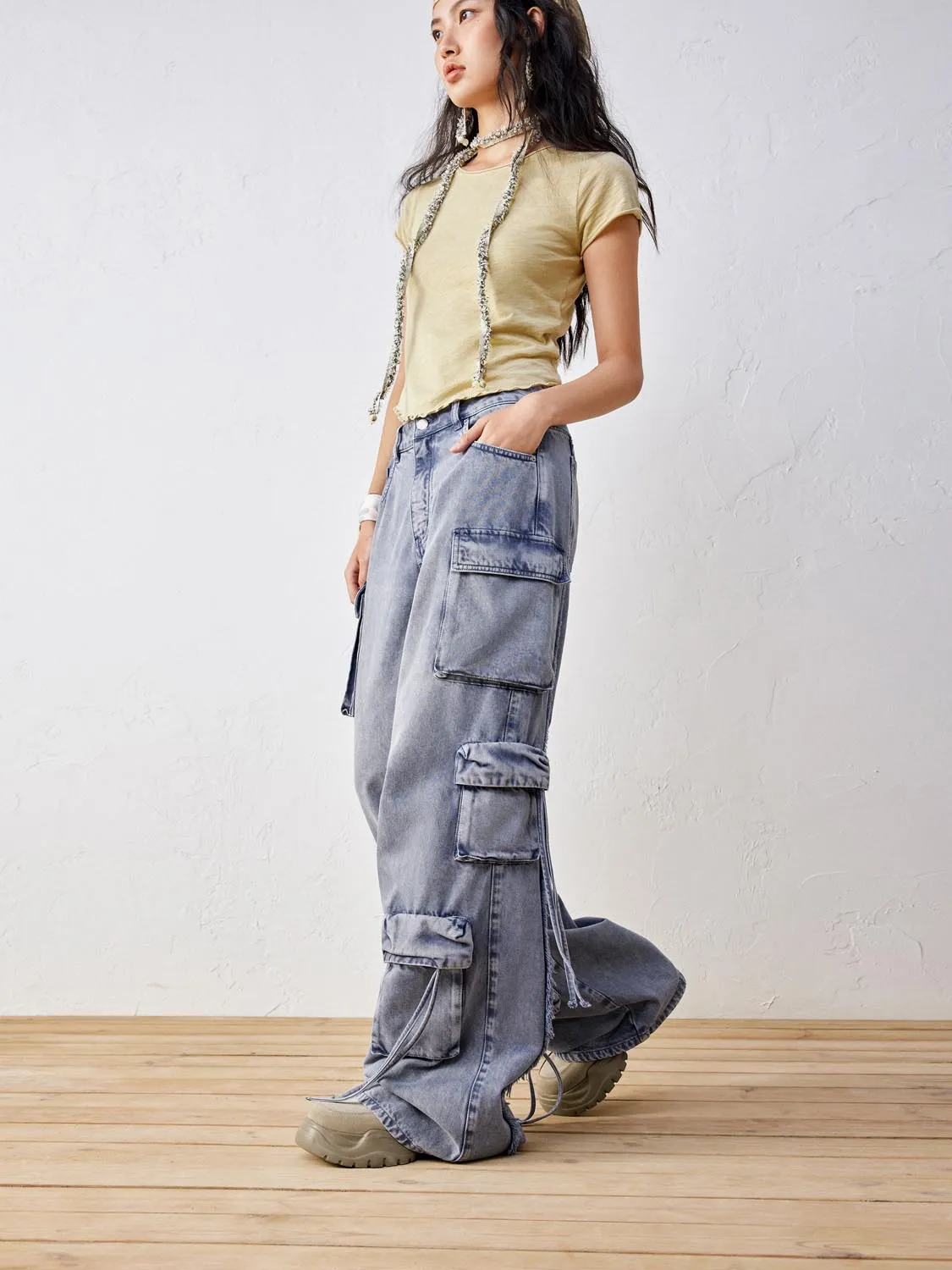Flap Pocket Denim Jeans sold by Urban Revivo product image thumbnail 3
