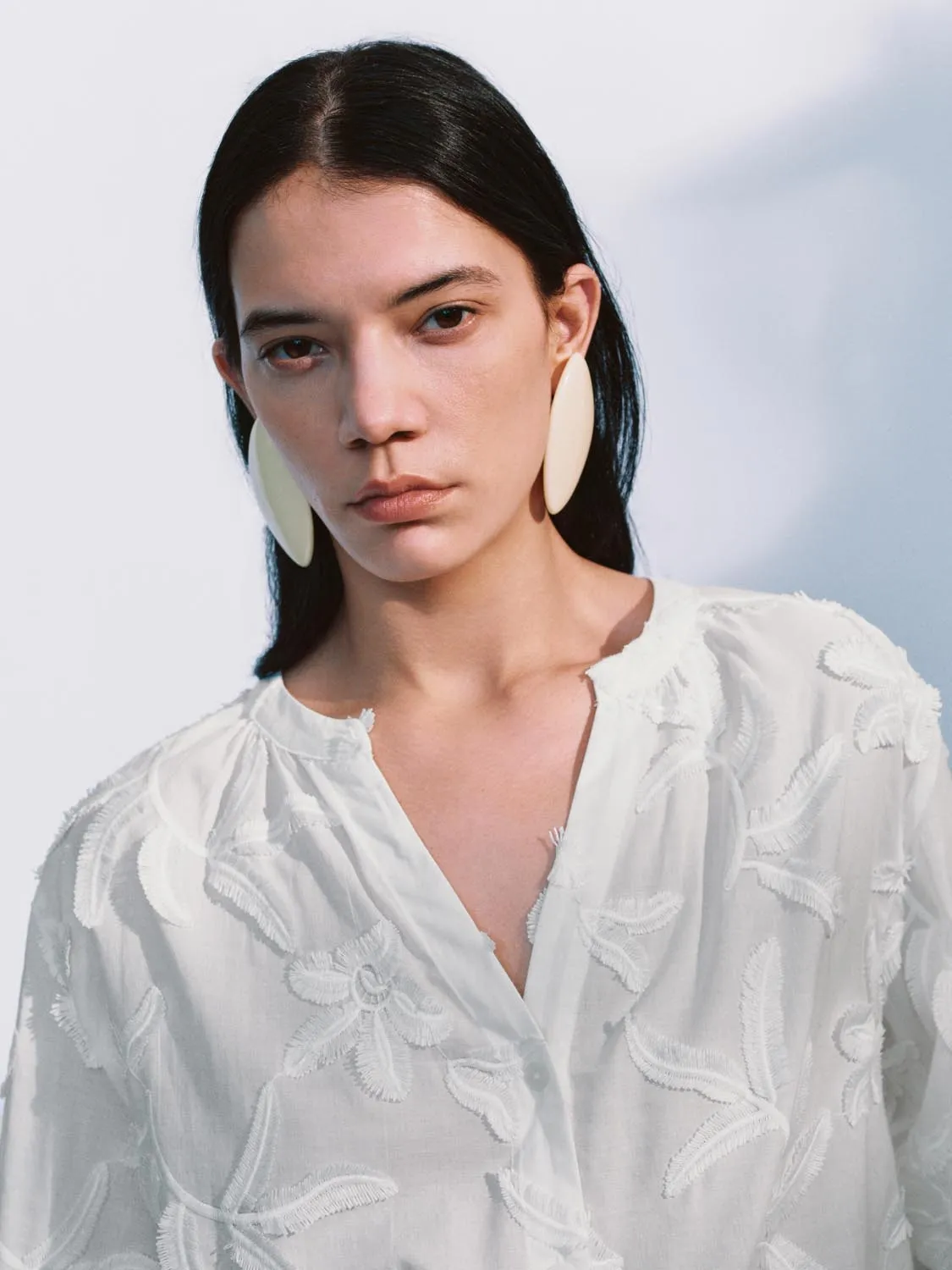 Long Sleeve Shirts sold by Urban Revivo product image thumbnail 3