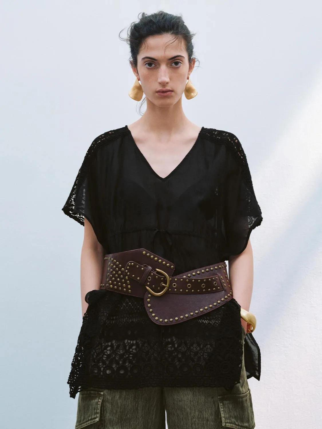 Short Sleeve Overhead Shirt sold by Urban Revivo