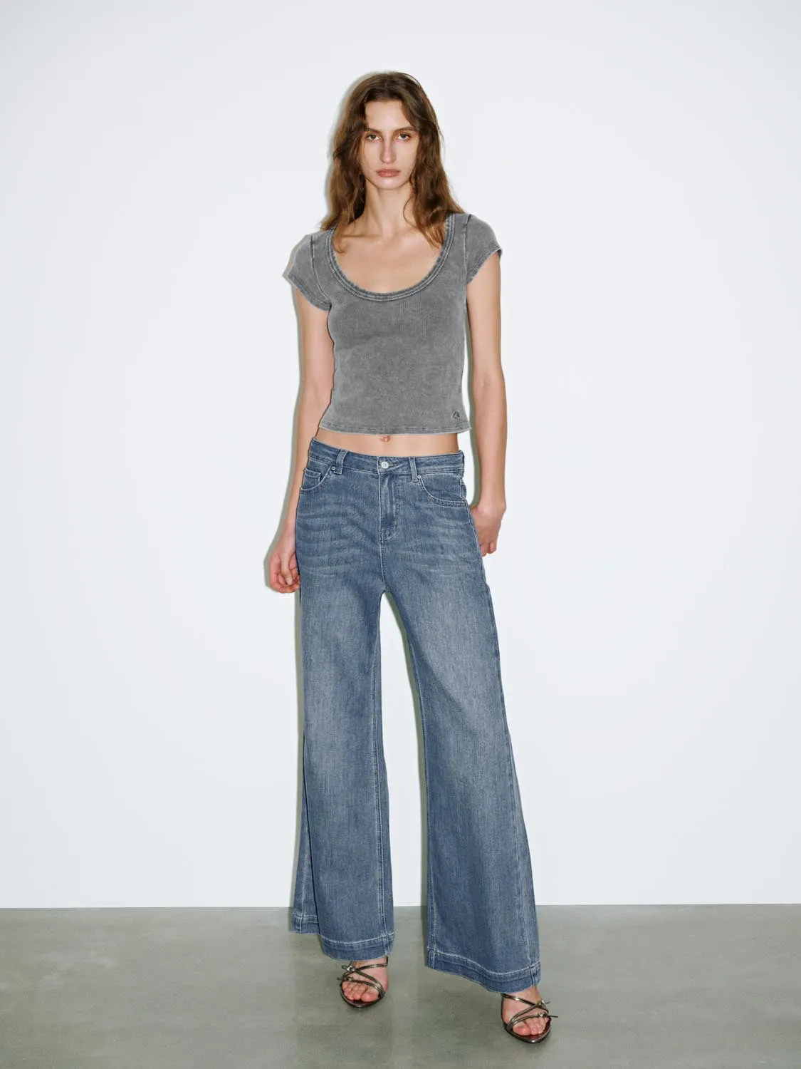 Short Sleeve T-Shirts sold by Urban Revivo product image thumbnail 4