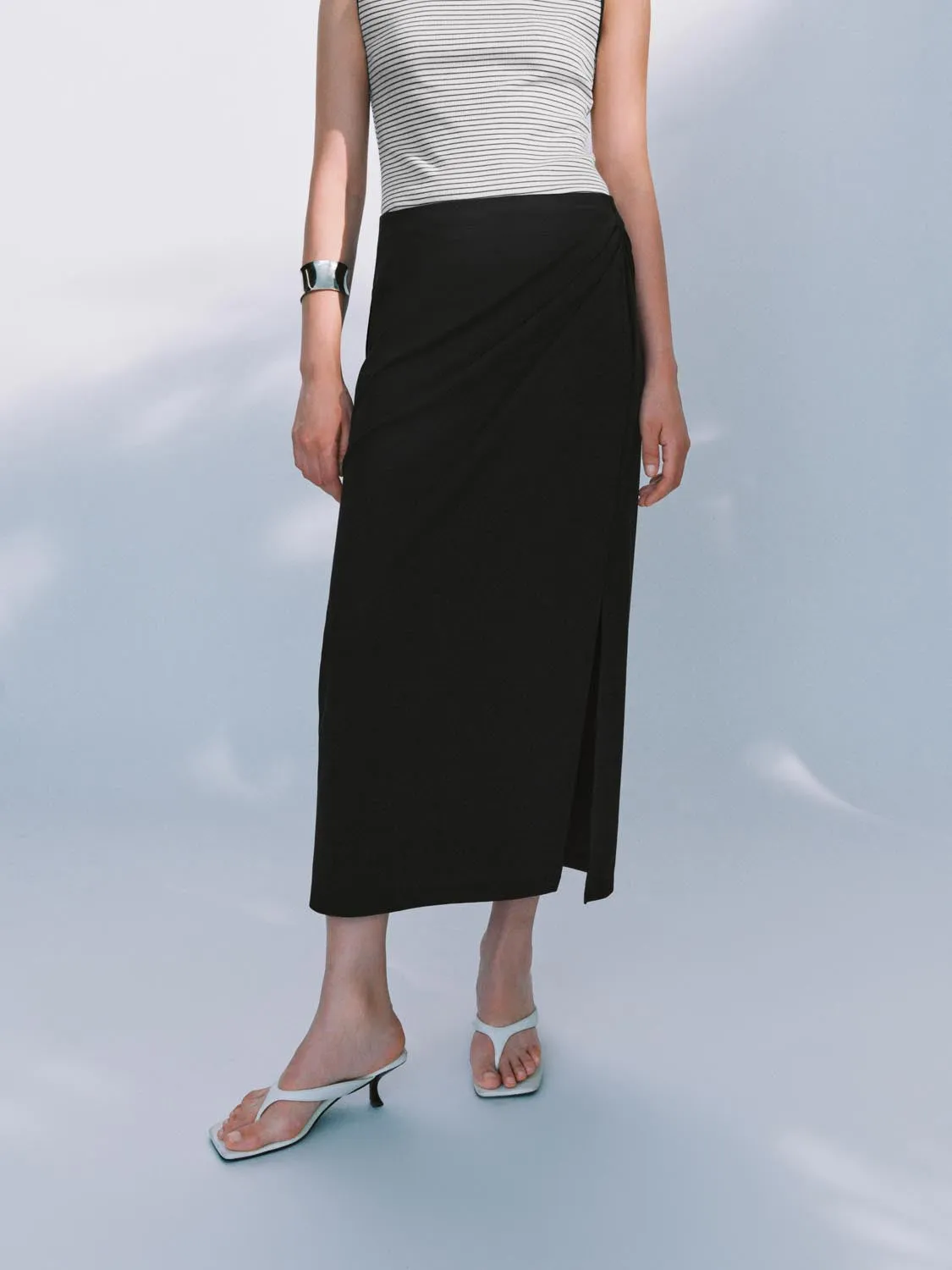 Split Hem Straight Maxi Skirts sold by Urban Revivo product image thumbnail 2