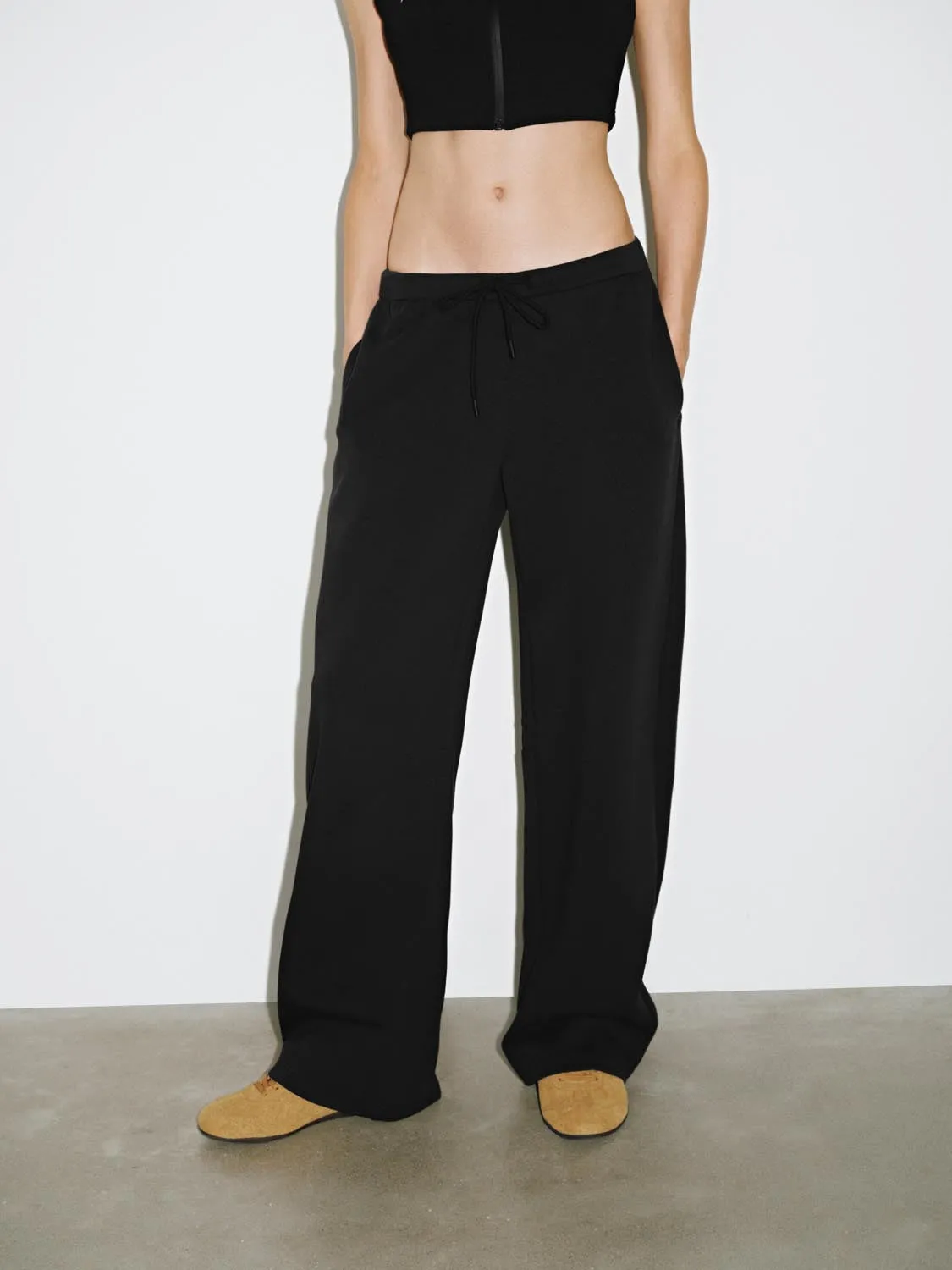 Trousers sold by Urban Revivo product image thumbnail 2