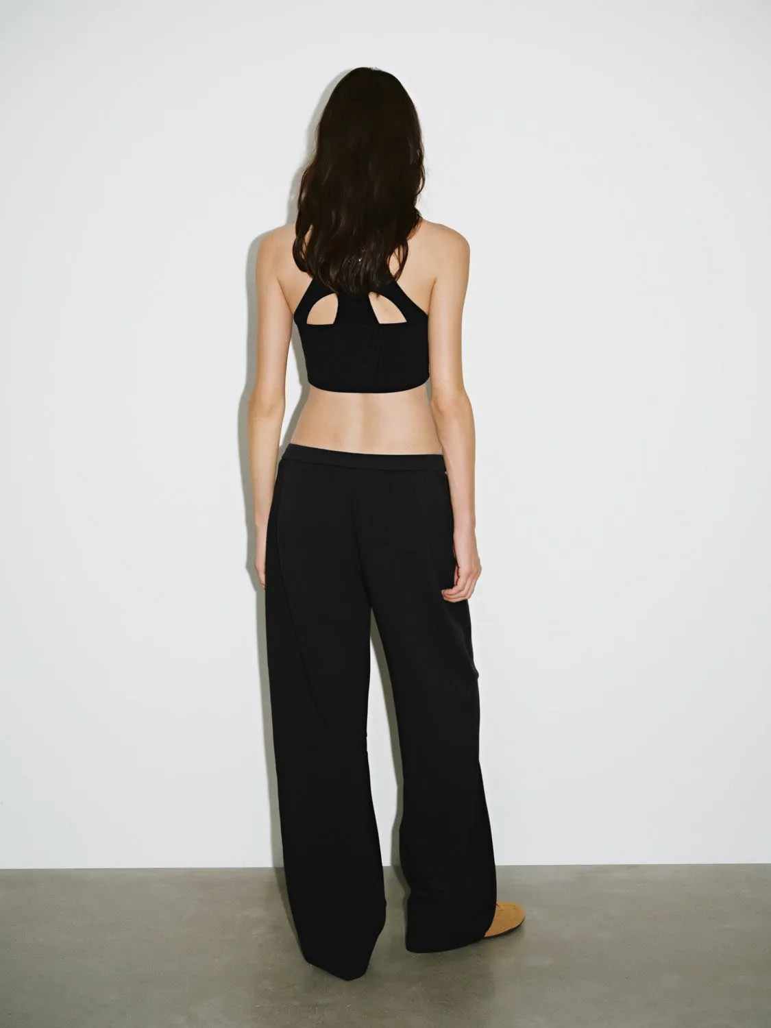 Trousers sold by Urban Revivo product image thumbnail 4