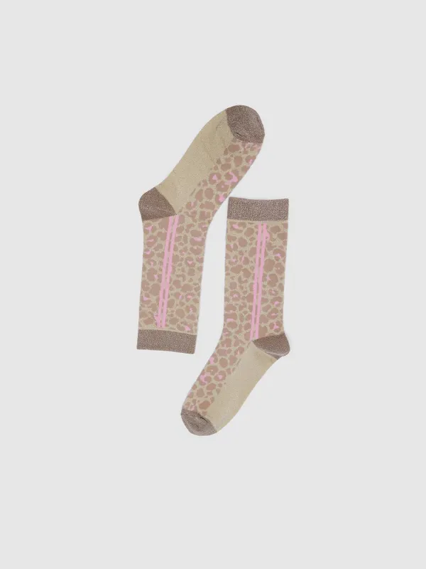 Socks sold by Urban Revivo