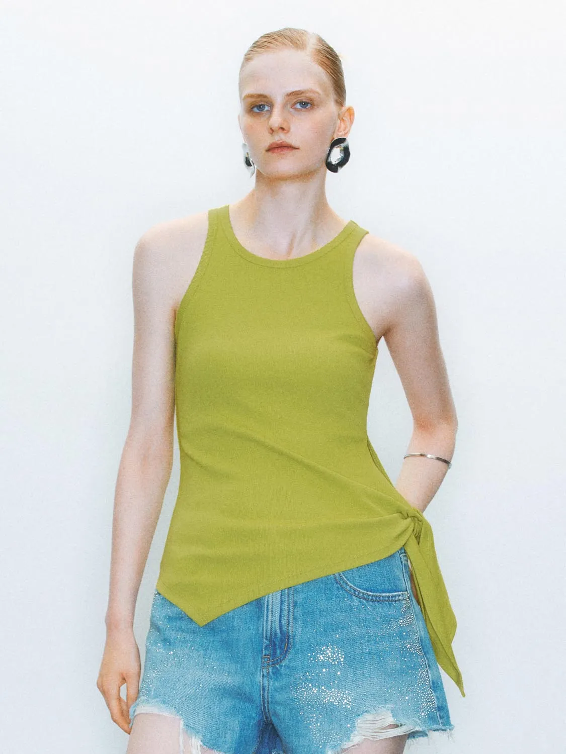 Tank Tops sold by Urban Revivo