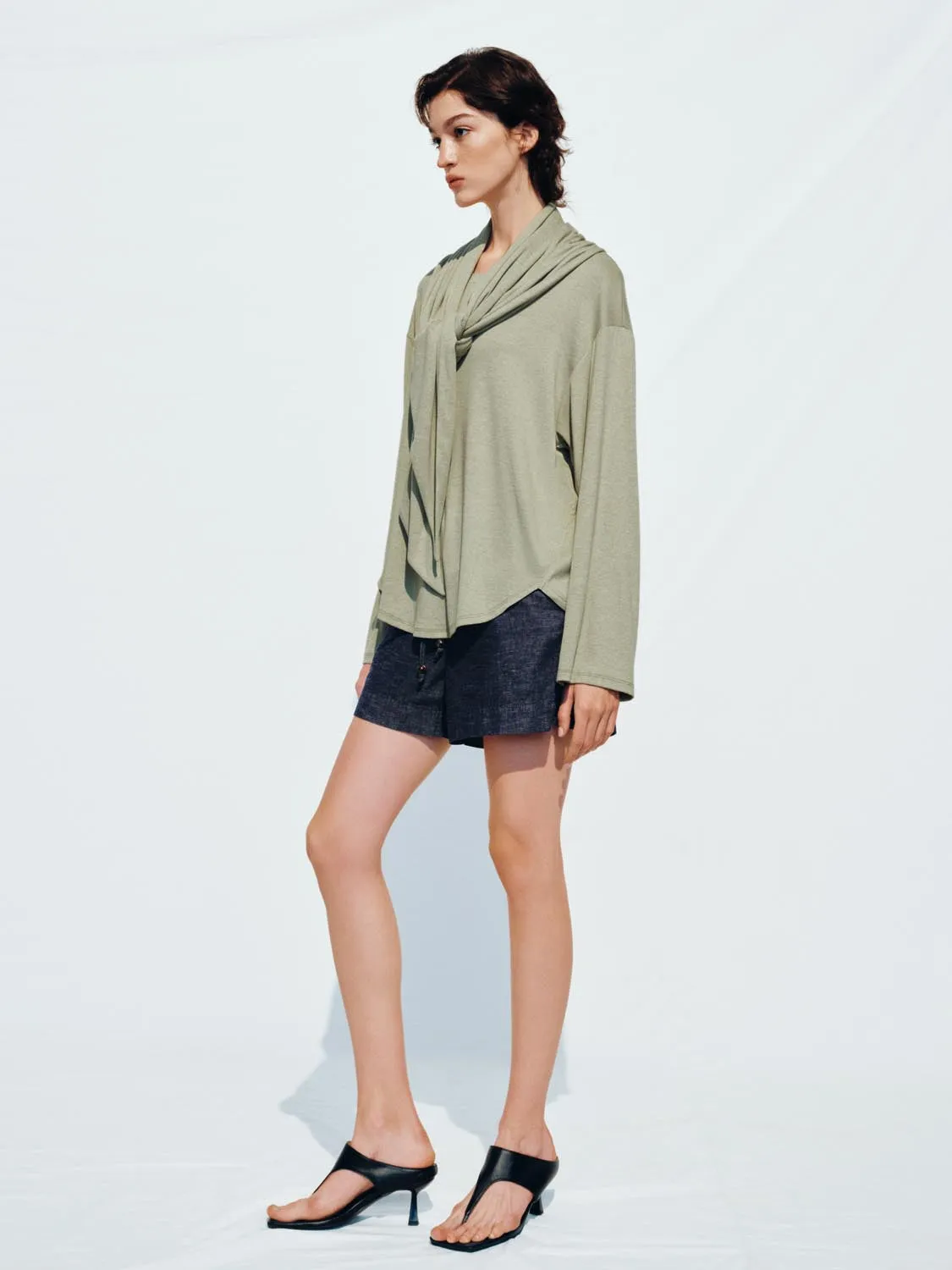 Scarf Decor T-Shirts sold by Urban Revivo product image thumbnail 5