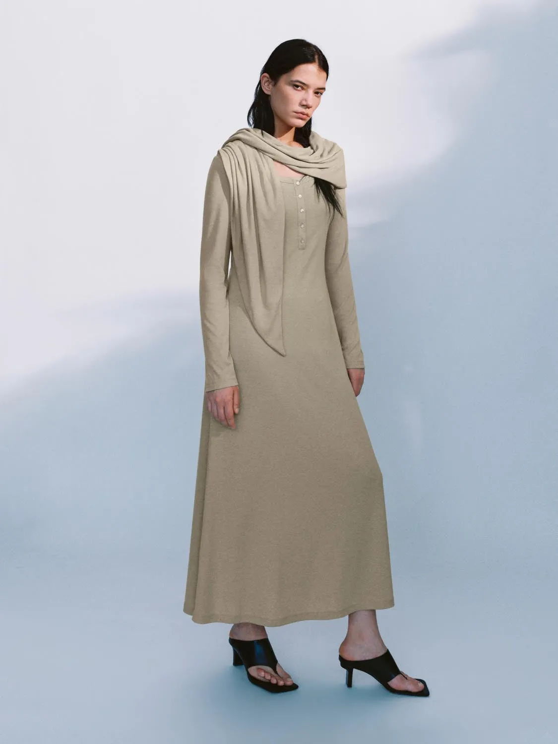 A-Line Shawl Maxi Scarf Dresses sold by Urban Revivo product image thumbnail 4