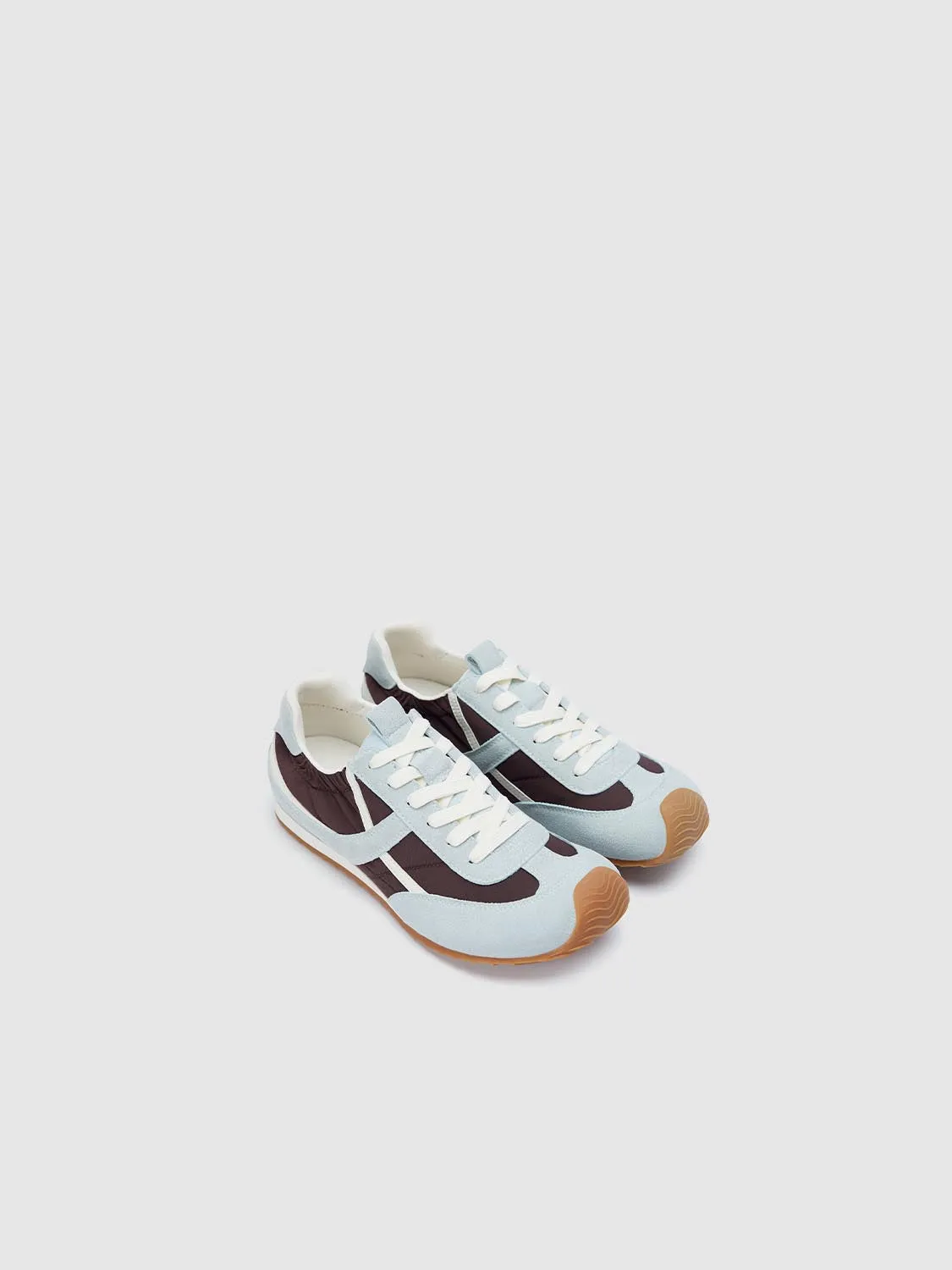 Sneakers sold by Urban Revivo