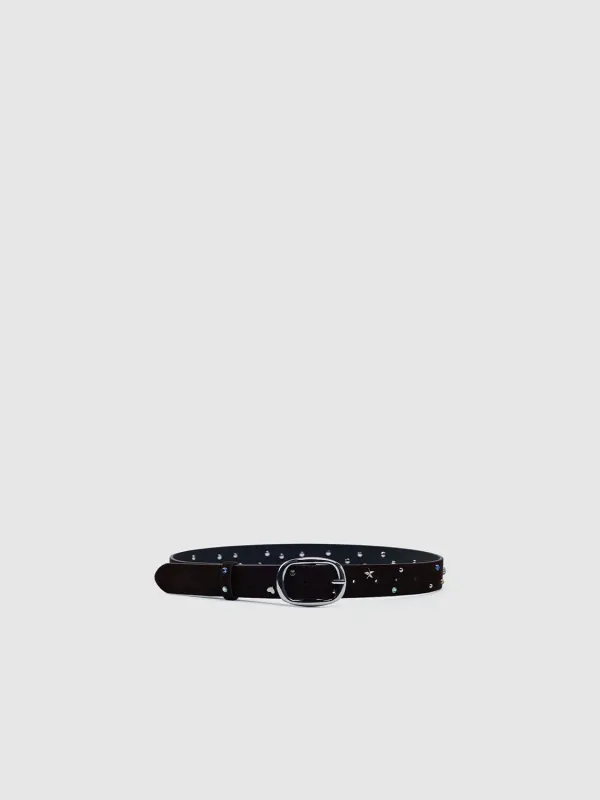 Belts sold by Urban Revivo