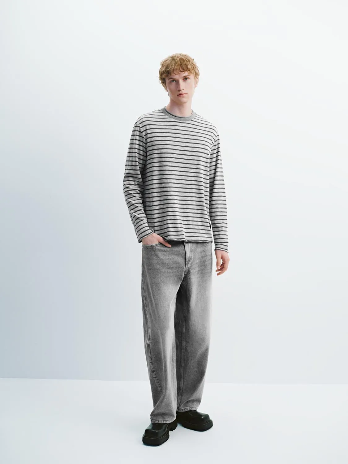 Striped Long Sleeve T-Shirts sold by Urban Revivo product image thumbnail 5