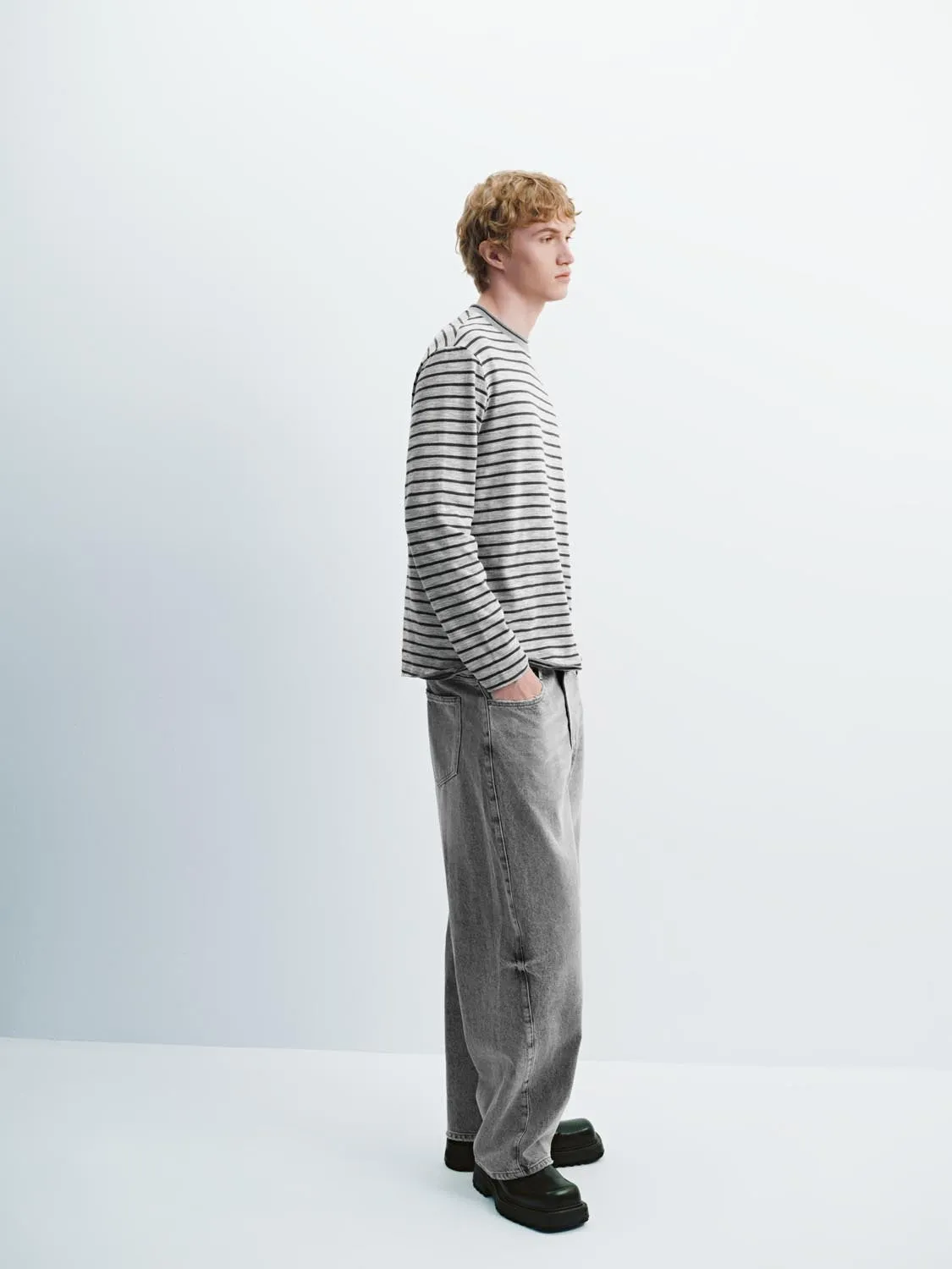 Striped Long Sleeve T-Shirts sold by Urban Revivo product image thumbnail 4