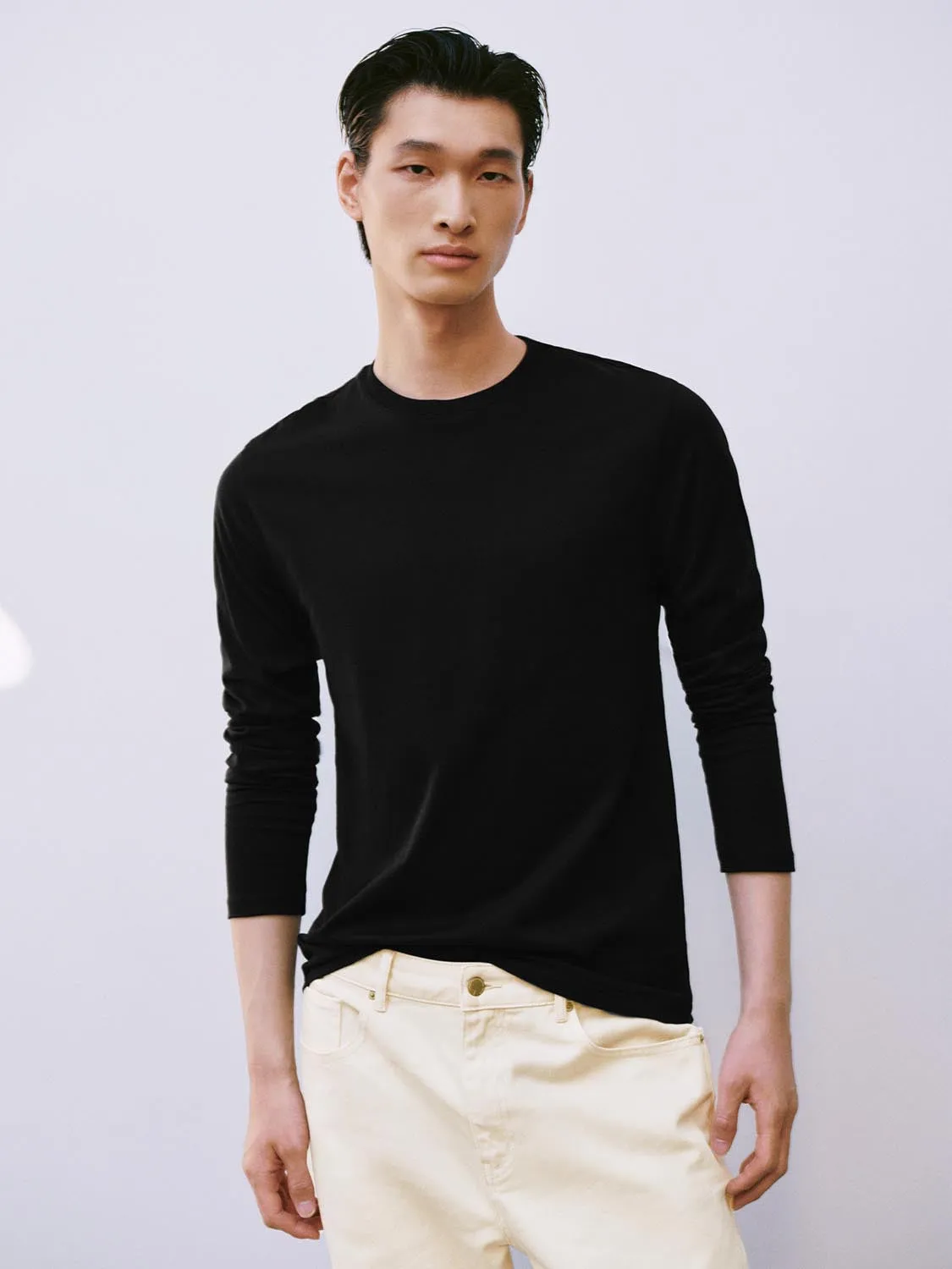 Long Sleeve T-Shirts sold by Urban Revivo