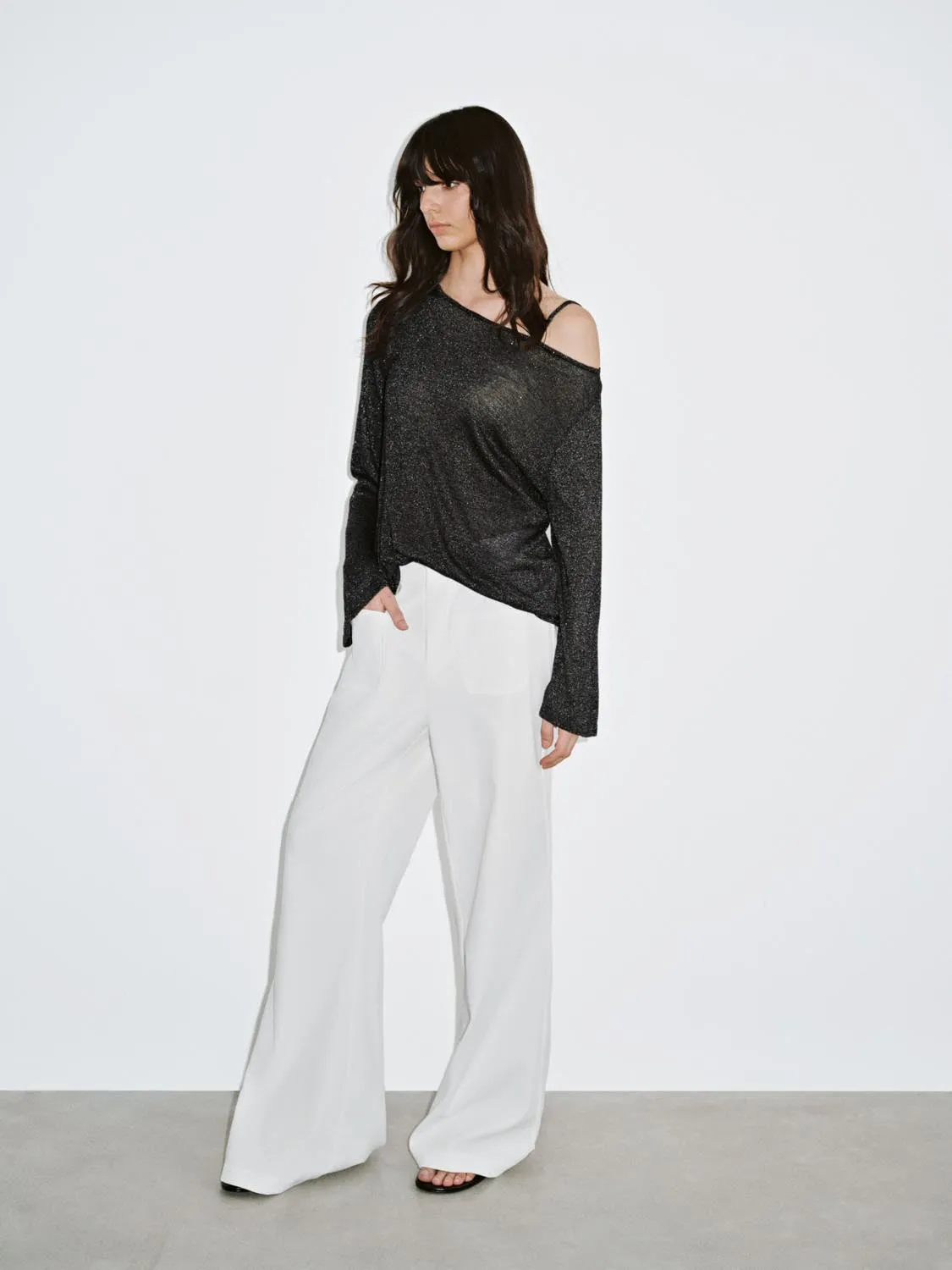 One Shoulder Knitted T-Shirts sold by Urban Revivo product image thumbnail 5