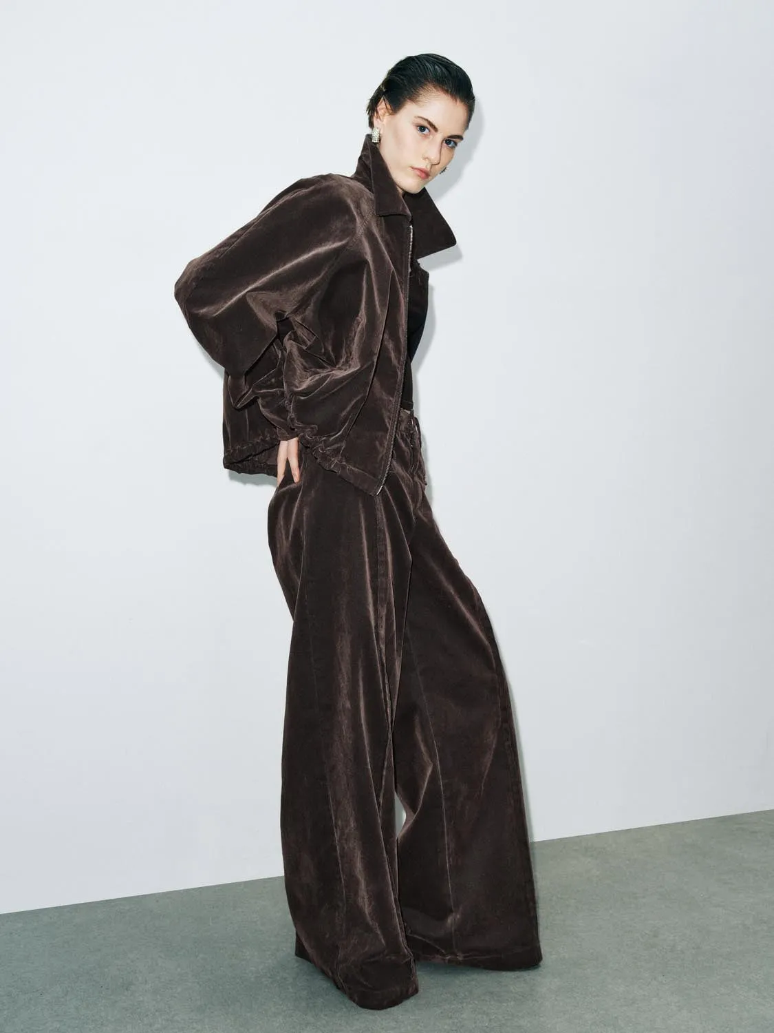 Cropped Zip Up Front Jackets sold by Urban Revivo product image thumbnail 5