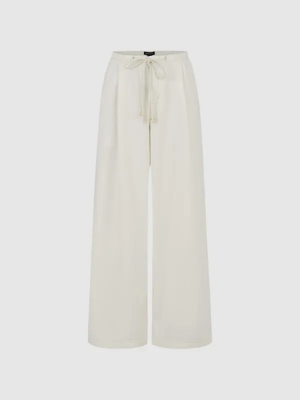 Denim Jeans sold by Urban Revivo