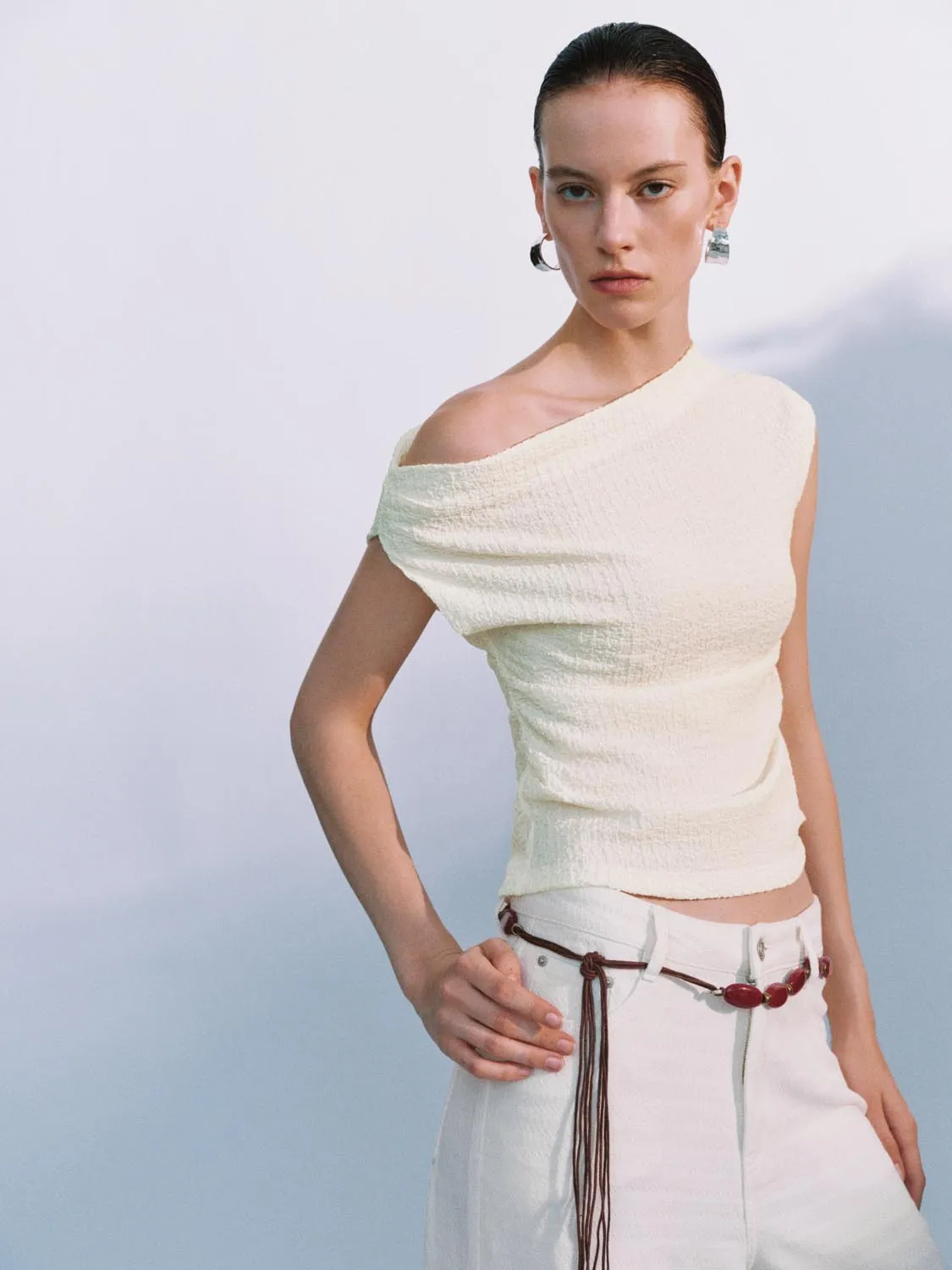 One Shoulder T-Shirts sold by Urban Revivo product image thumbnail 2