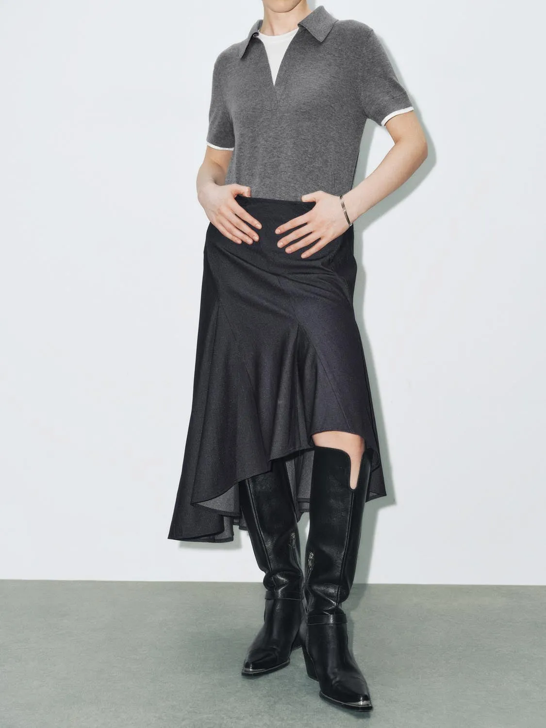 Irregular Hem Denim Skirts sold by Urban Revivo product image thumbnail 2