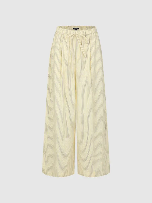 Wide-Leg Pants sold by Urban Revivo