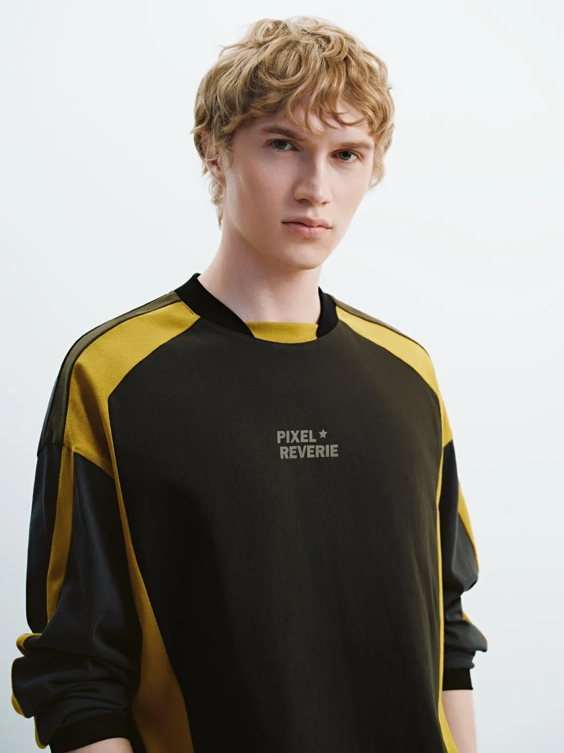 Long Sleeve T-Shirts sold by Urban Revivo product image thumbnail 3