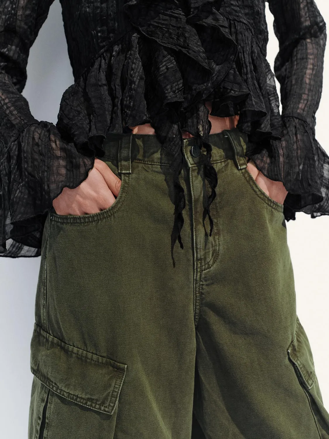 Denim Capri Jeans sold by Urban Revivo product image thumbnail 4