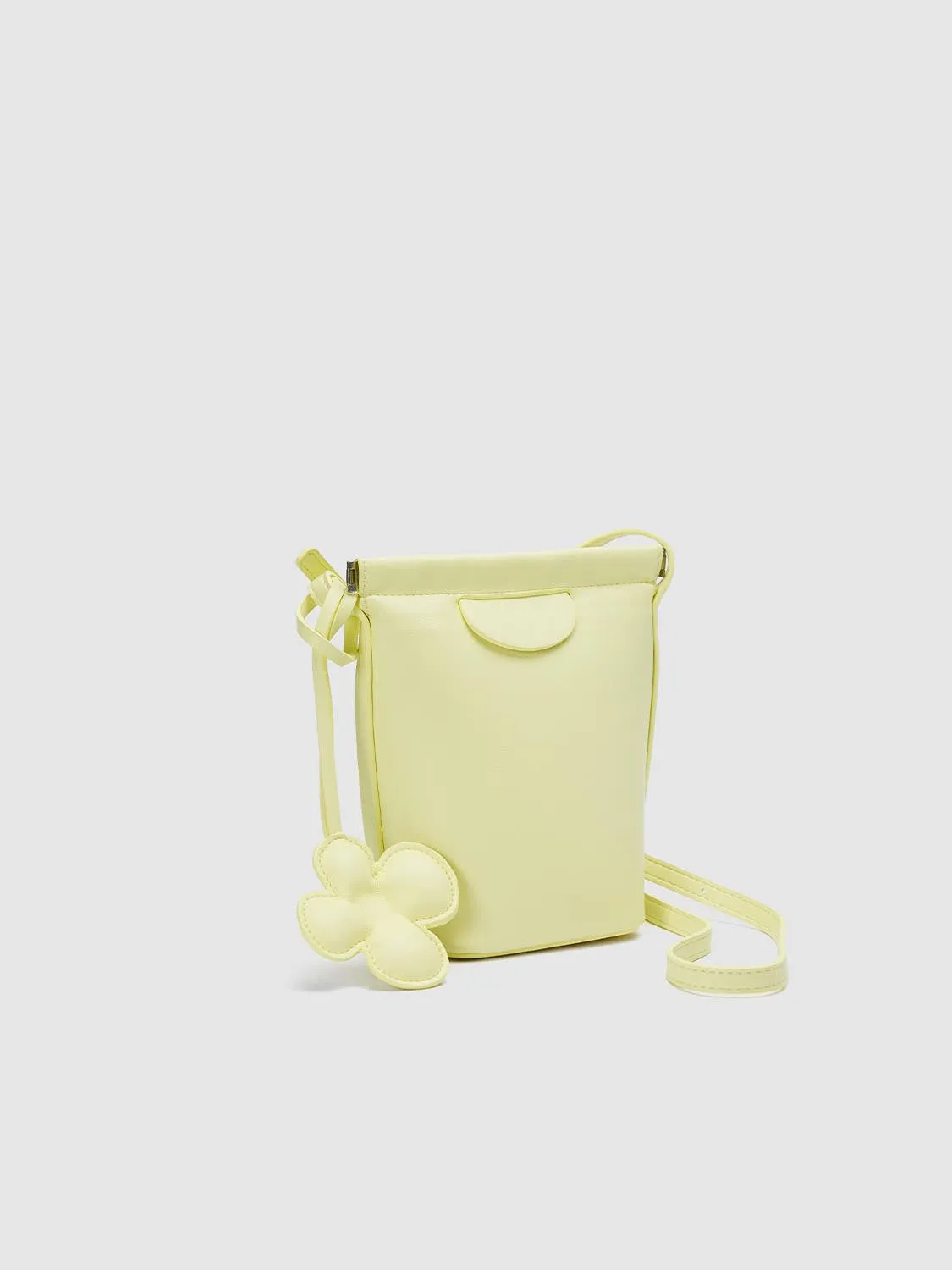 Bucket Crossbody Bags sold by Urban Revivo product image thumbnail 3