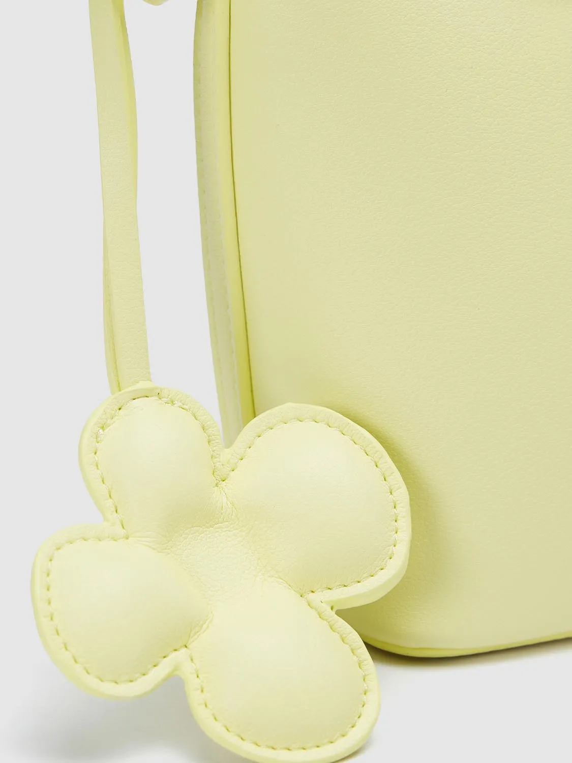 Bucket Crossbody Bags sold by Urban Revivo product image thumbnail 4