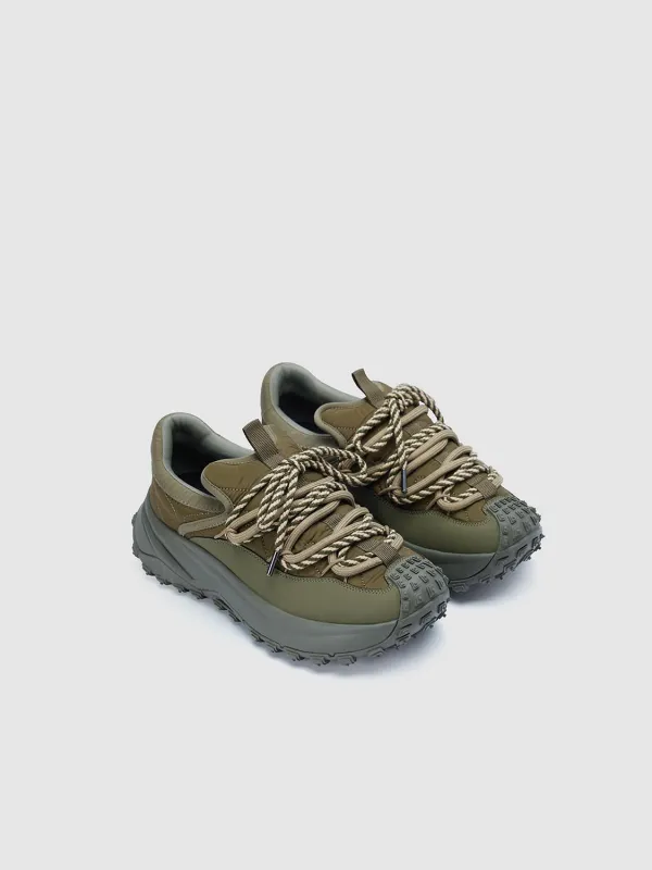 Contrast Strip Sneakers sold by Urban Revivo