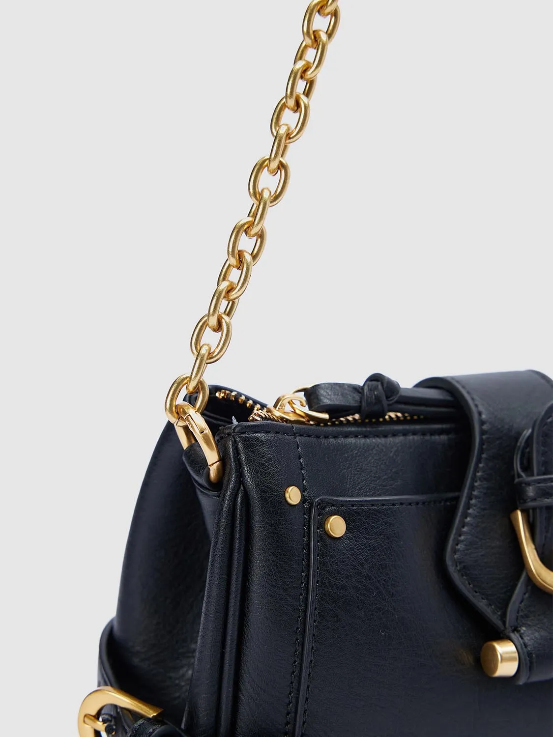 Metal Details Shoulder Bags sold by Urban Revivo product image thumbnail 5