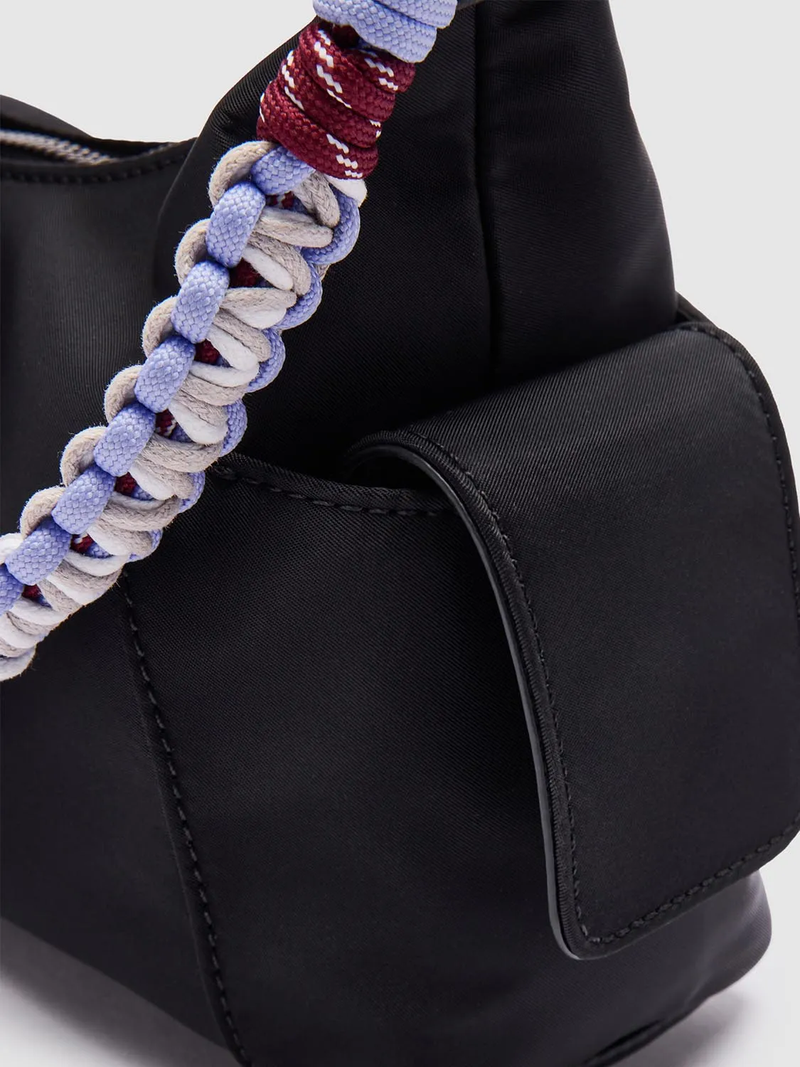Double Chain Shoulder Bags sold by Urban Revivo product image thumbnail 4