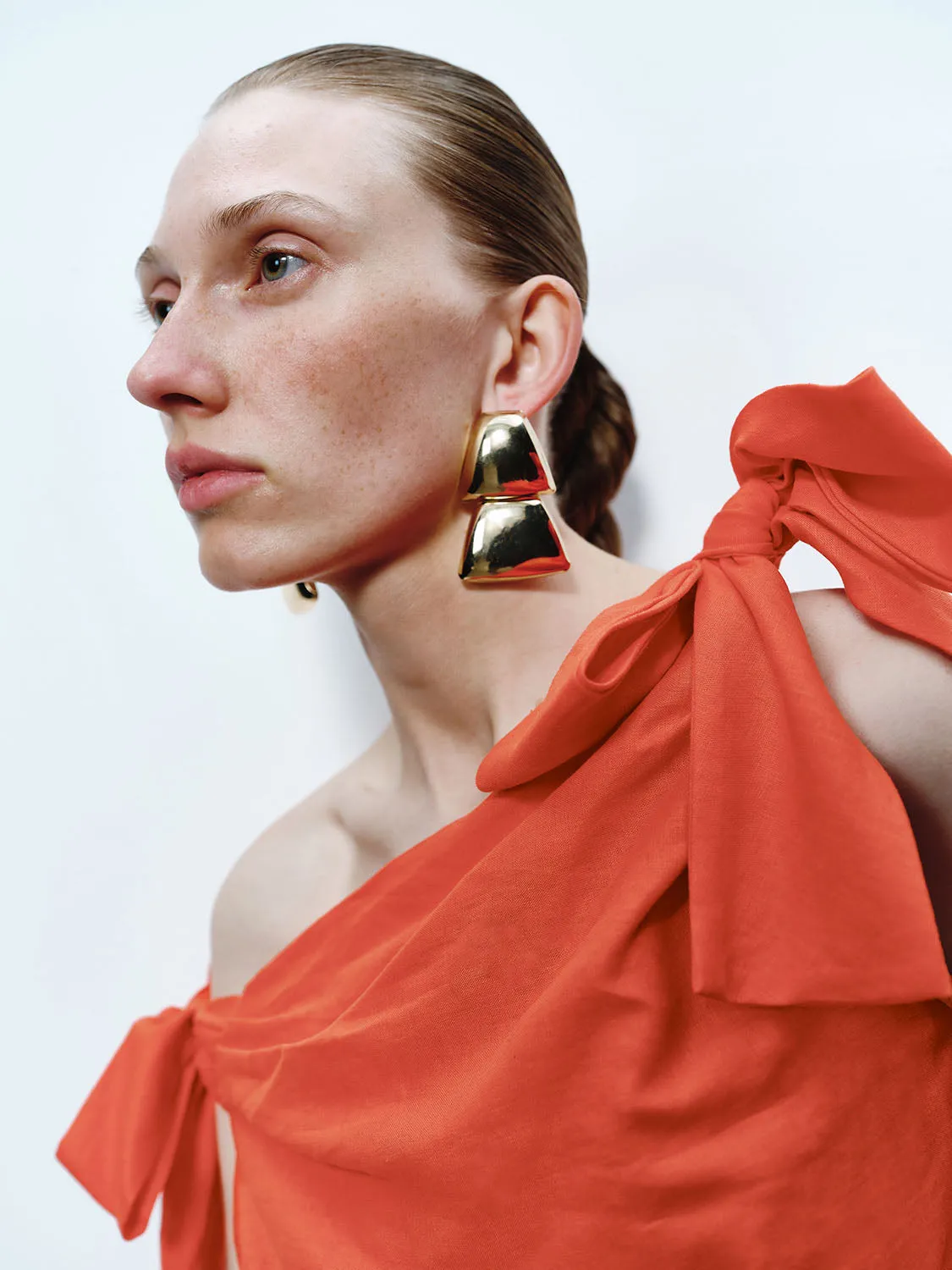 One Shoulder Cami Tops sold by Urban Revivo product image thumbnail 3