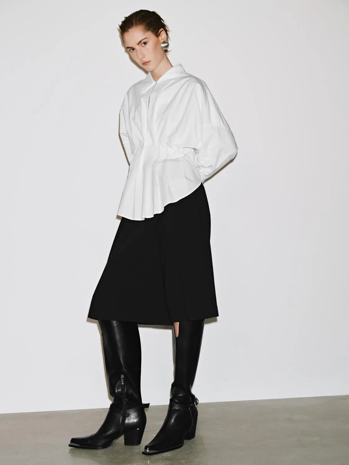 Pleated Slim Fit Overhead Shirt sold by Urban Revivo product image thumbnail 4