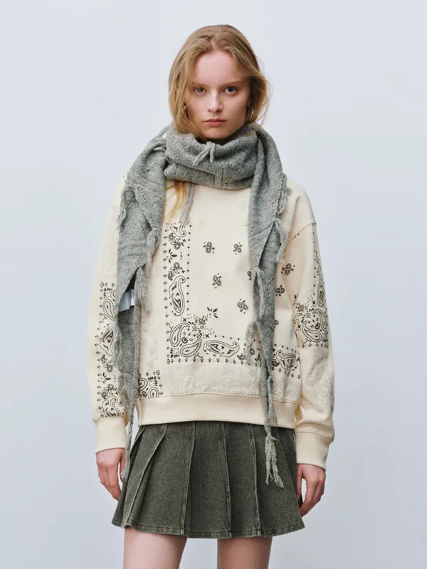 Crew Neck Loose Sweatshirts sold by Urban Revivo