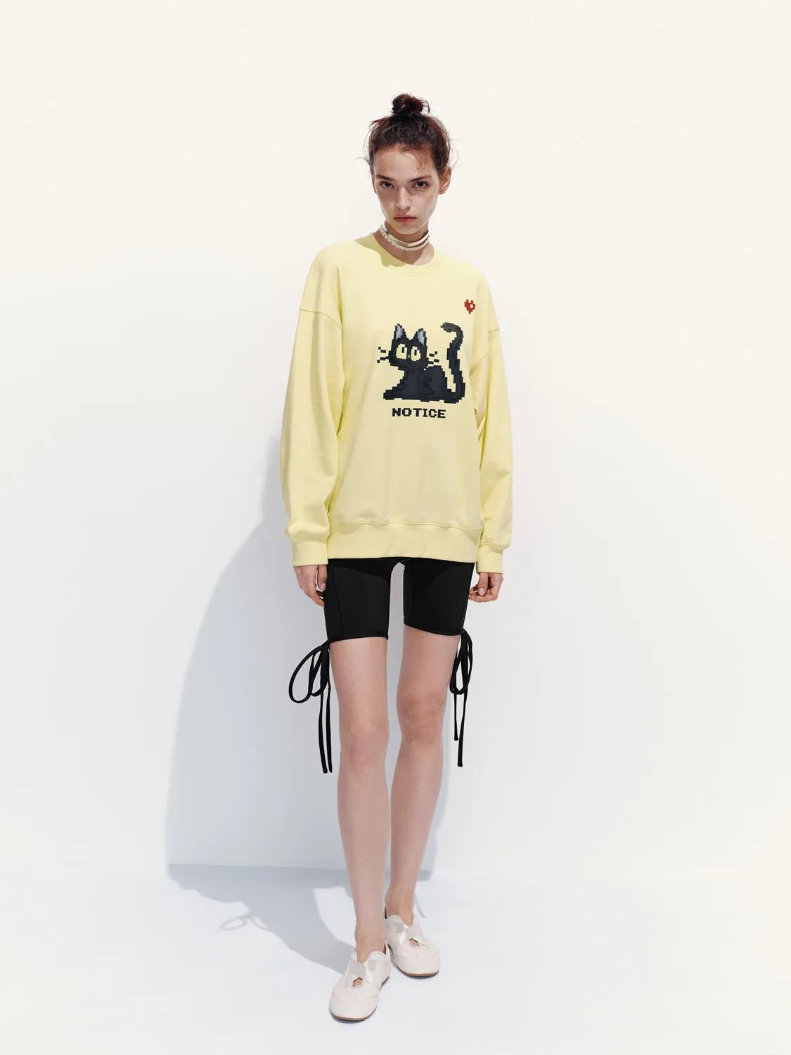 Crew Neck Printed Loose Sweatshirts sold by Urban Revivo product image thumbnail 4