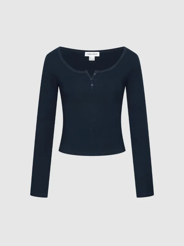 Button-Top Scoop Neck T-Shirt sold by Urban Revivo